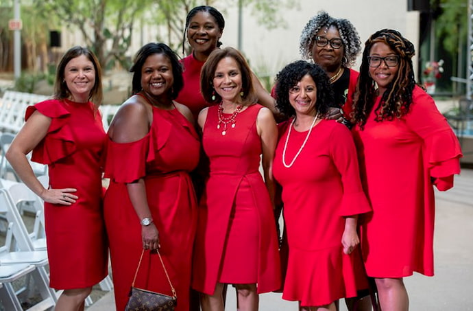 women-in-red-dresses