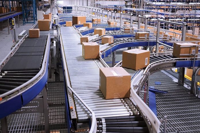 Conveyor in warehouse